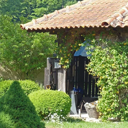 לינה וארוחת בוקר La Ferme Du Bois Blanc Lessay