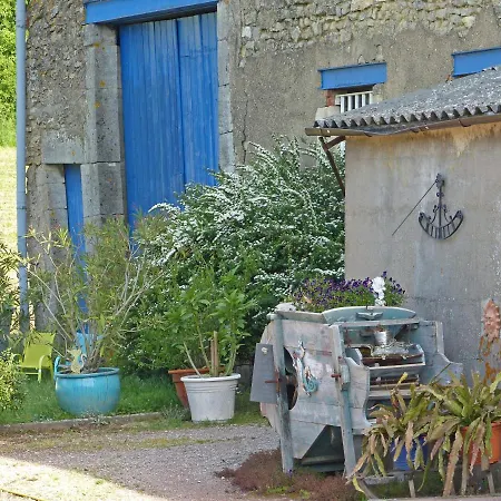 La Ferme Du Bois Blanc לינה וארוחת בוקר *